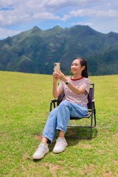 Thênh thang giữa thảo nguyên xanh Tà Xùa